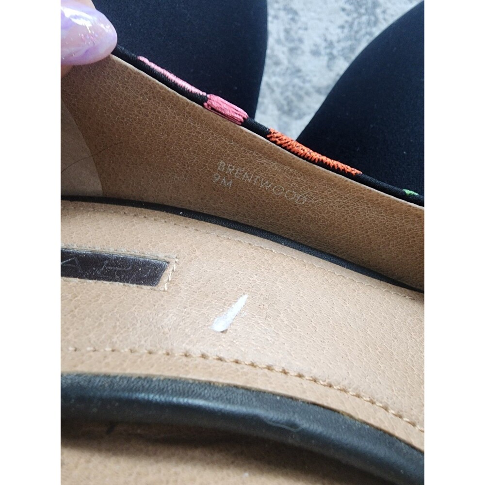 Tahari Brentwood embroidered High Heels Size 9 M Gorgeous High End - Picture 7 of 7